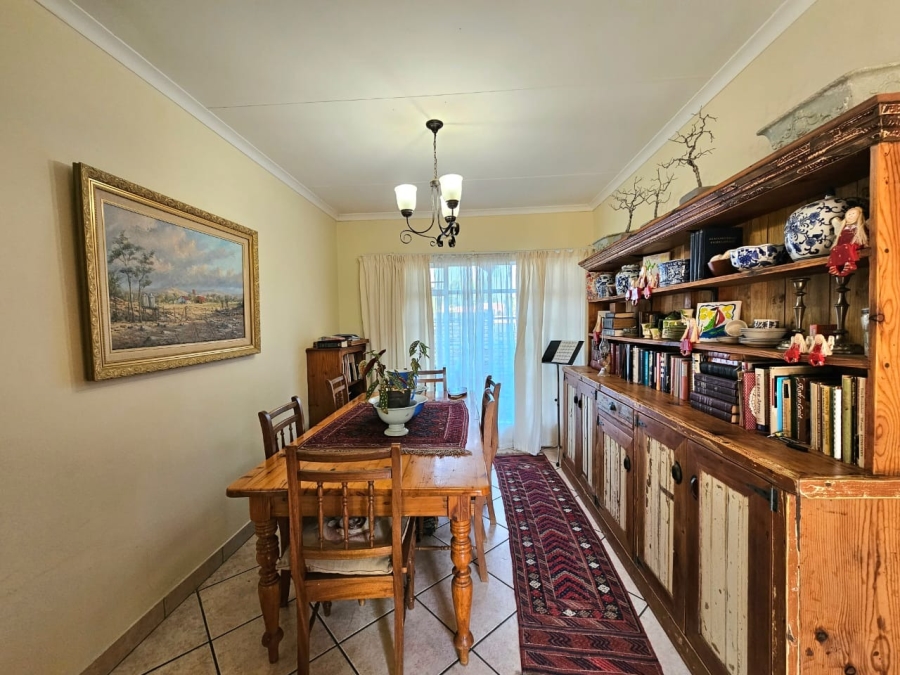 4 Bedroom Property for Sale in Van Der Hoff Park North West